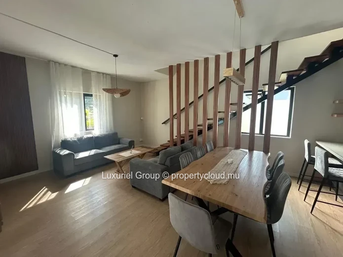 Contemporary 3-Bedroom Villa for Rent in Private Calodyne Residence