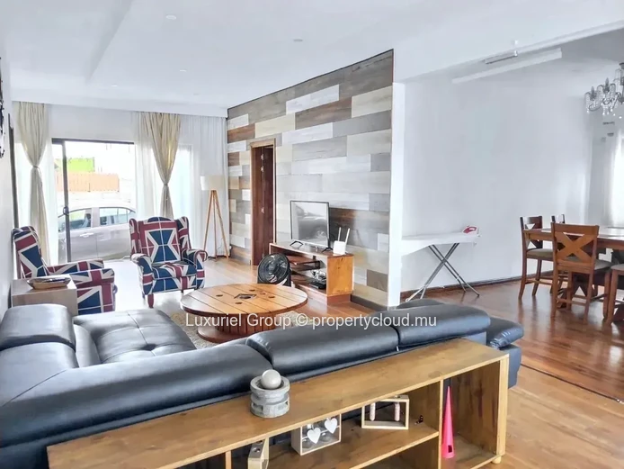 Villa In Small Secure Estate