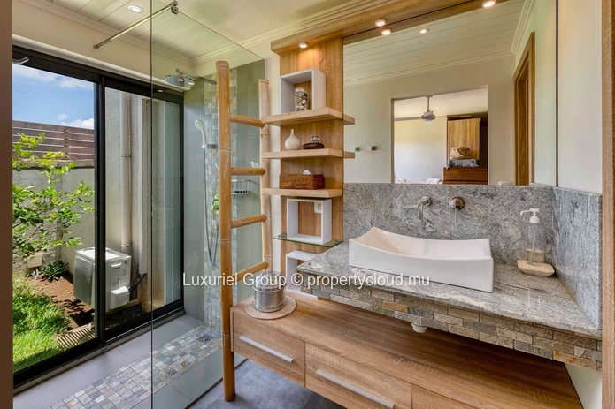 High-End Villa in a Secure Private Residence – Grand Baie