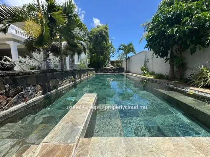 Embrace the Authentic Mauritian Lifestyle in Style