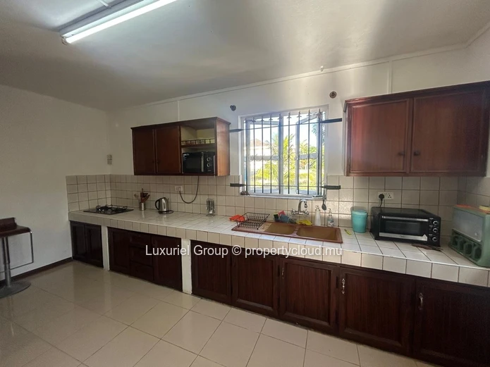 Discover This Charming House For Rent In Calodyne