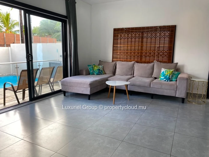 Elegant 3 En-Suite Bedroom Villa with Private Pool