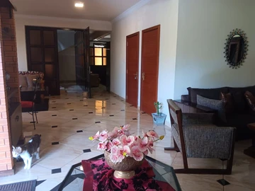 5 Bedroom Villa