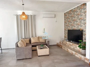 5 Bedroom Villa