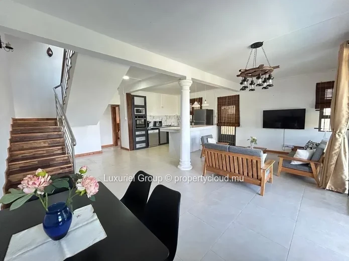 Contemporary Living in the Heart of Grand Baie