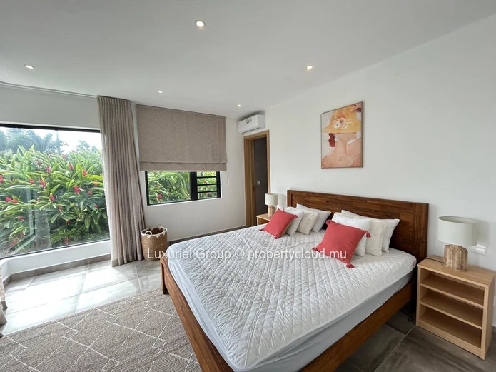 Beautiful 3-Bedroom Villa with Pool and Terrace