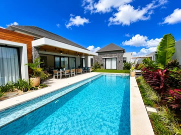 4 Bedroom Villa