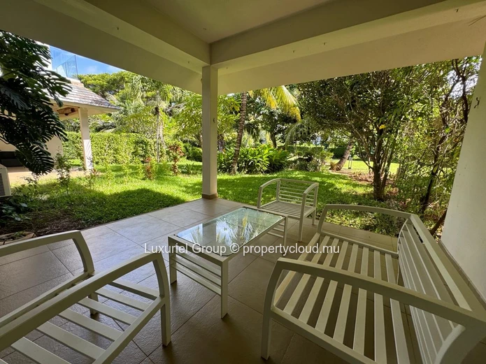 Elegance and Sea View: Prestige Triplex Villa in Azuri