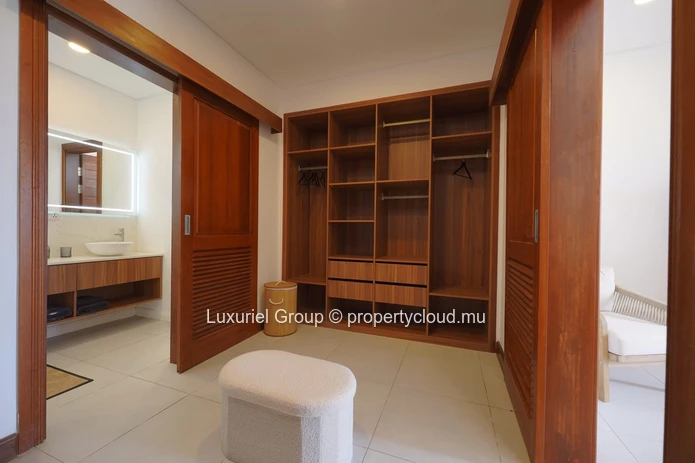 Luxury Apartment for Sale in Pointe aux Canonniers – 3 En-Suite Bedrooms