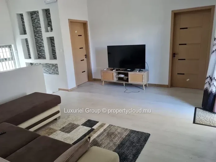 Stunning Family Villa in Grand Baie – Comfort, Security & Luxury Living