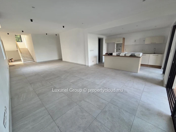 Exclusive Beachfront Villa For Sale In Poste Lafayette