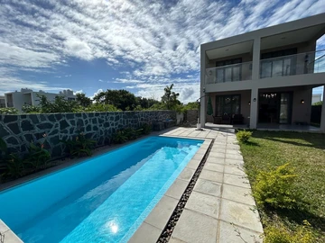 6 Bedroom Villa