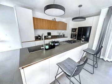 4 Bedroom Villa