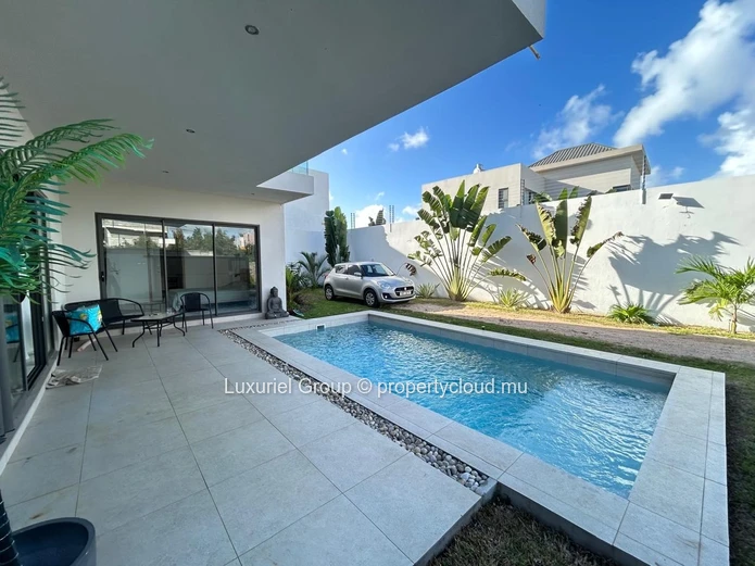 Beautiful Contemporary Villa for Sale – Elegance, Comfort and Modern Living