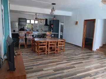 5 Bedroom Villa