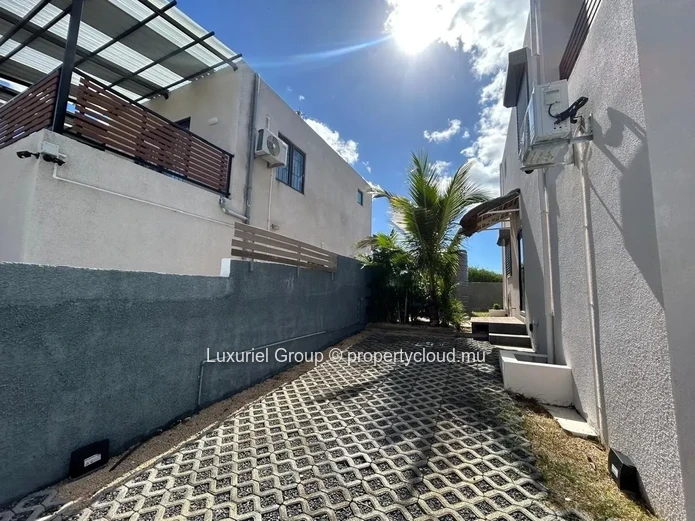 Contemporary Villa with Private Pool and Master Suite – Ideal for Expats