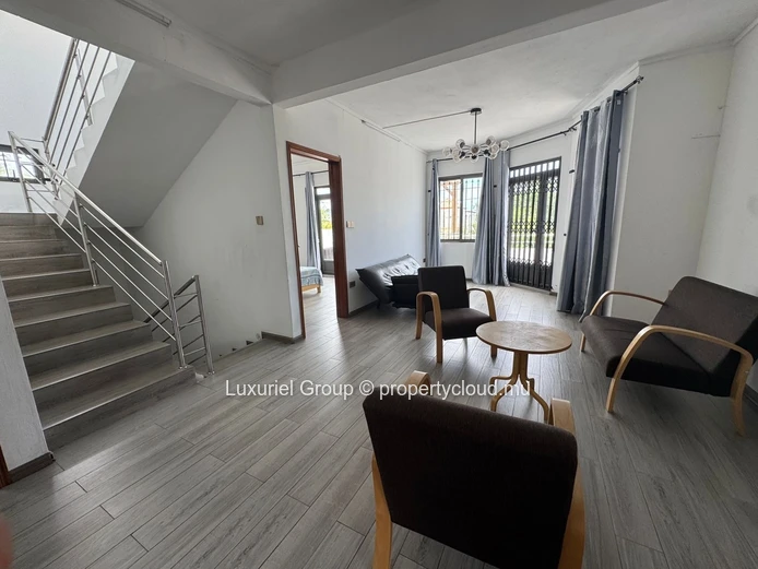 Elegant 4-Bedroom Villa with Pool and Garden in Prestigious Pereybere