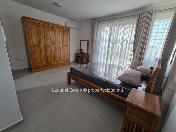 Fully Furnished Villa With Swimming Pool For Rent