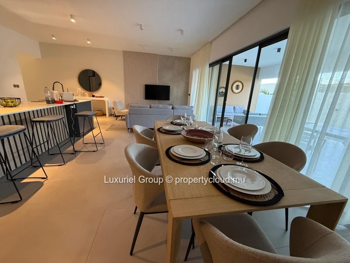 Modern Living In Grand Baie – 3 En-Suite Bedrooms, Private Pool & Terrace