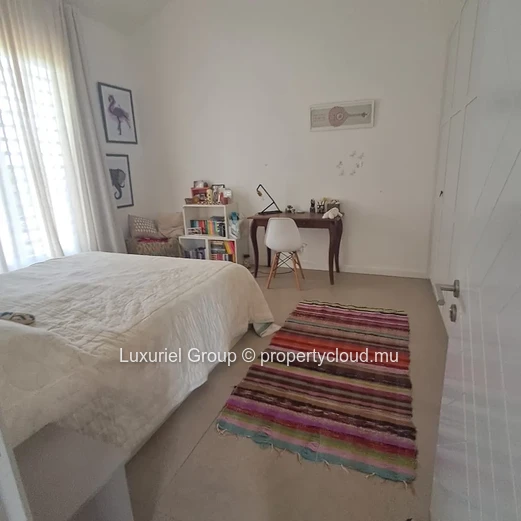 Stunning 4-Bedroom Villa in Secure Mont Piton Estate