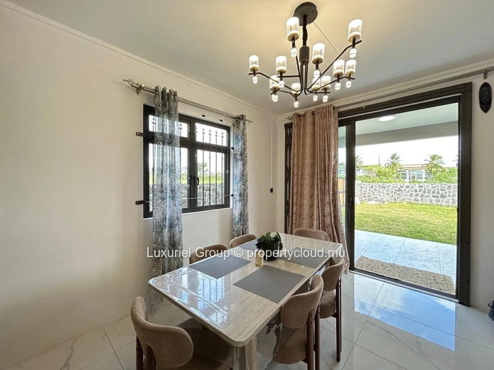 Modern Contemporary Villa For Rent – Sottise