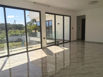 5 Bedroom Villa