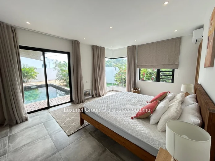 Beautiful 3-Bedroom Villa with Pool and Terrace