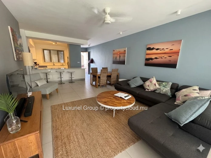 Elegance, Comfort and Walking Distance to the Beach