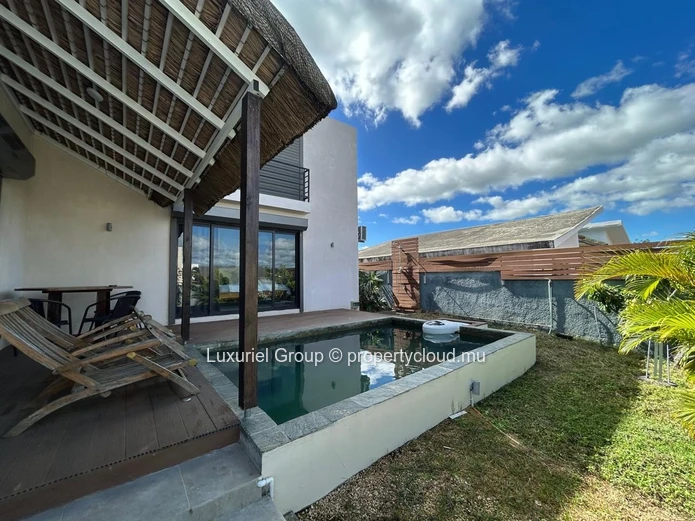 Beautiful Villa for Sale in Pereybere – Fully Furnished with Swimming Pool and Landscaped Terrace
