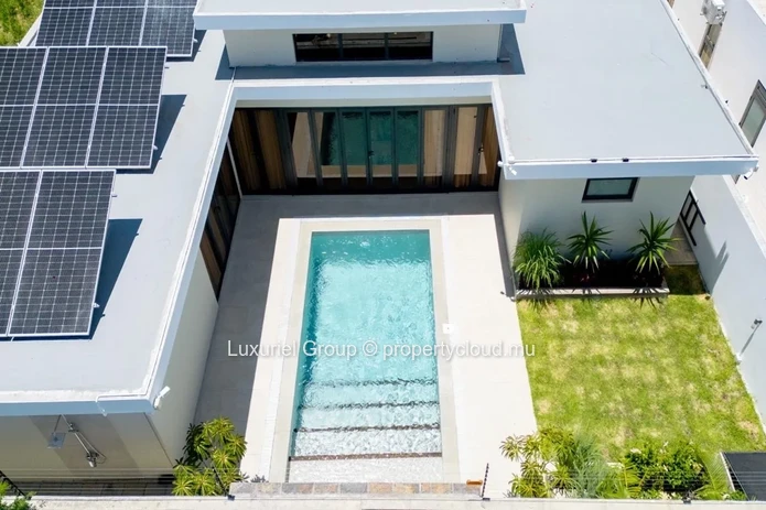 Prestige Villa For Sale – Péreybère