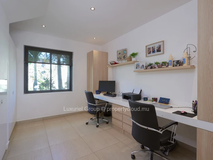 Sublime 4-Bedroom En-Suite Villa - Res Tahitia