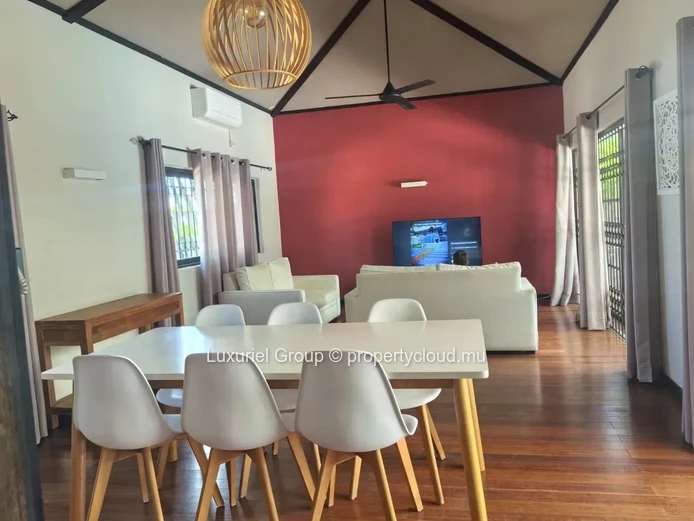 Contemporary Villa for Rent-Large Garden and Modern Comfort