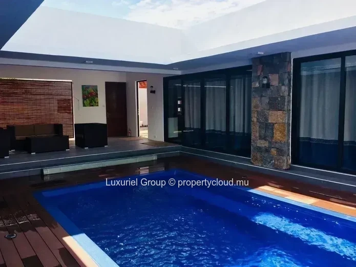 Bright Contemporary Villa In Grand Baie – 3 Bedrooms