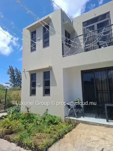 Charming Cosy Villa In Grand Baie – 3 Ensuite Bedrooms, Secure And Well Located