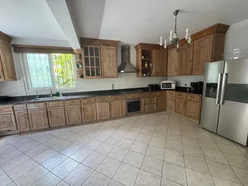 4 Bedroom Villa