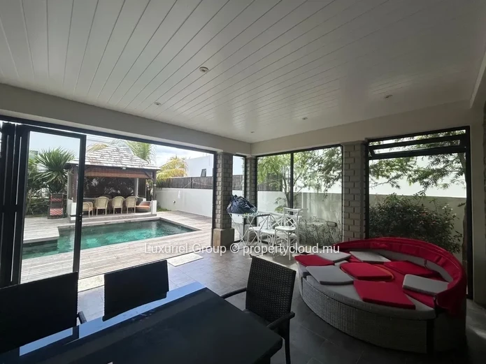 Exceptional Villa with Separate Living Spaces – Mont Choisy