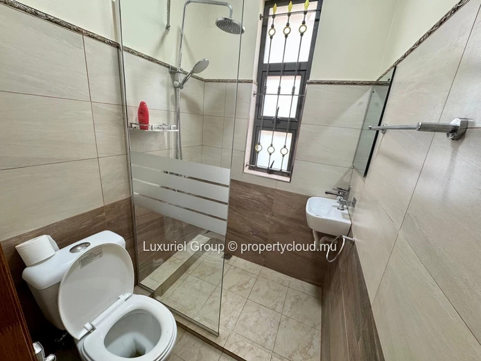 Refined Family Villa in Mont Choisy – Privacy, Comfort and Prime Location