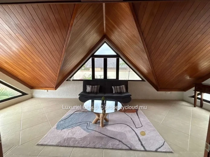 Private Oasis In Pereybere – Villa With Pool In A Secure Residence