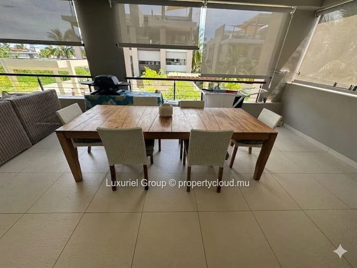 Elegance, Comfort and Walking Distance to the Beach