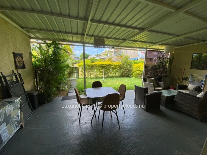 Comfortable and Secure Living in the Heart of Grand Baie