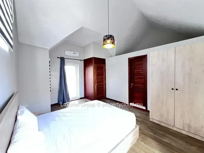 Beautiful Family Villa In Pereybere With Terrace And Pool