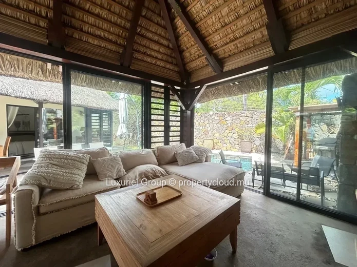 Balinese-Style Charming Villa – Private Pool and Tropical Setting