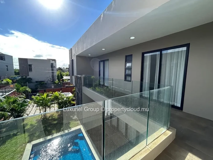 Modern Villa For Rent In Péreybère – Comfort, Security And Elegance