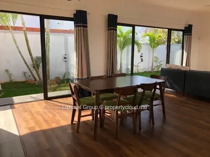 Bright Contemporary Villa In Grand Baie – 3 Bedrooms