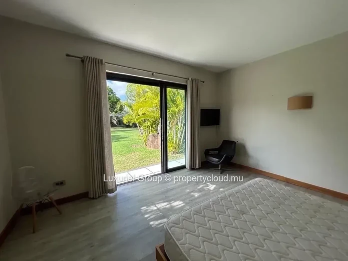 Prestige House for Rent – Private Estate in Forêt Daruty