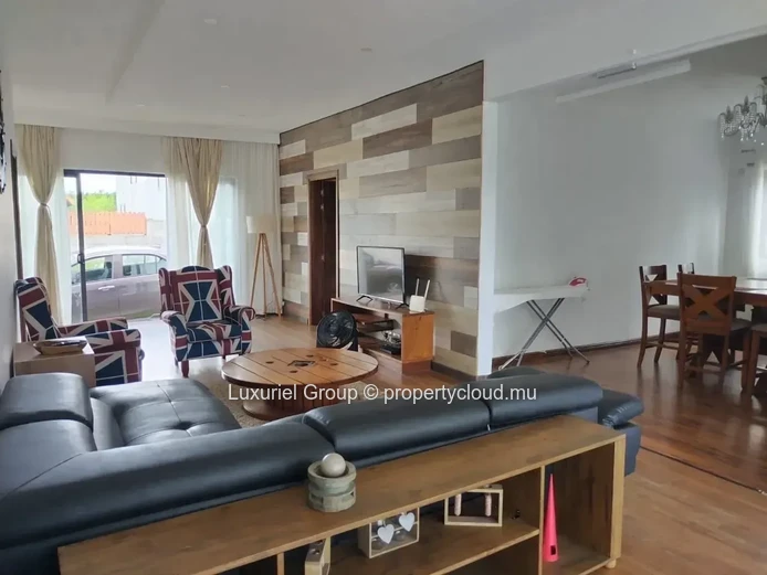 Villa In Small Secure Estate