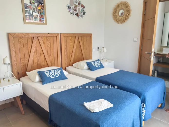 Exclusive 3-Bedroom En-Suite Villa with Pool & Lush Garden in Grand Baie