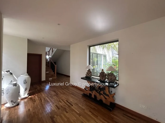 Exceptional 4-Bedroom Villa in a Peaceful Green Setting