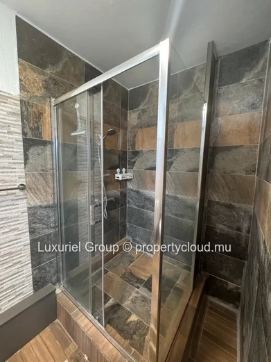 Elegant 2-Bedroom Apartment for Rent Near the Beach in Mont Choisy