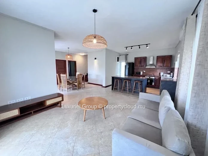 Beautiful Family Villa In Pereybere With Terrace And Pool